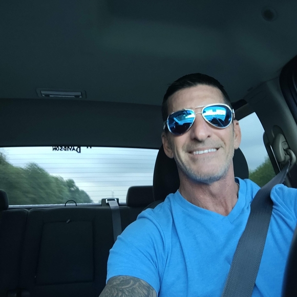 Meet your Posher, Steven - Picture 1 of 1